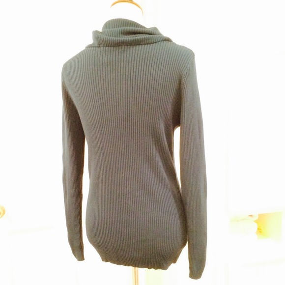 Teal Green Cowl Neck Sweater - Picture 3 of 4