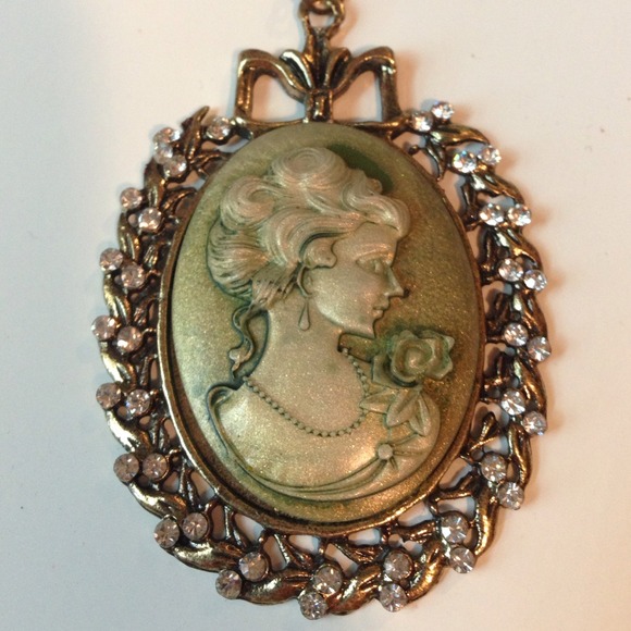 Vintage inspired necklace
