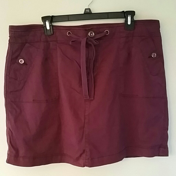 Burgundy summer skort
