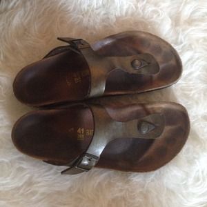 Birkenstock gizeh t strap sandals. Brown/bronze 41