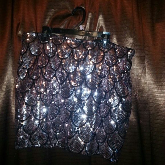 Sequin skirt
