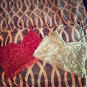 Two MODA lace crop tops large burnt orange & teal
