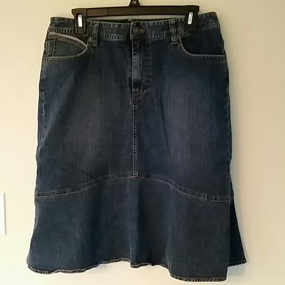 Adorable flared bottom jean skirt