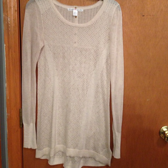 Sweater - Picture 1 of 2