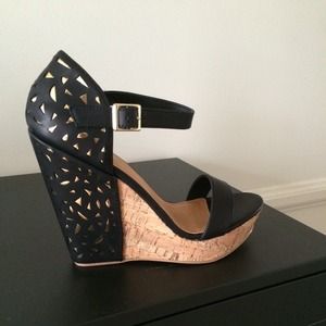 Stylish black Wedge