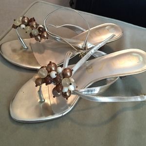 Gold dress sandals with small heel