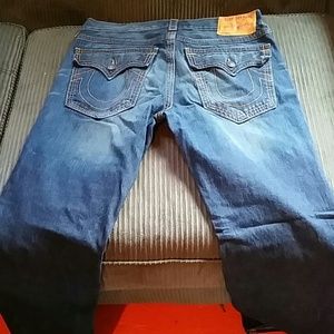 SOLD! Men's True Religion Jeans