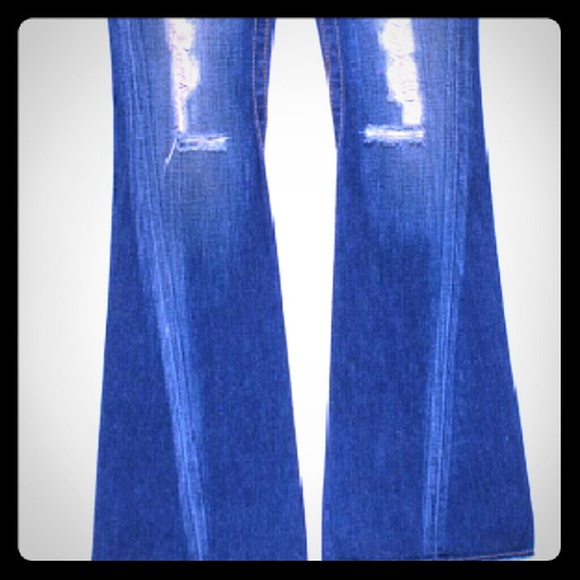 More pictures of true religion jeans!