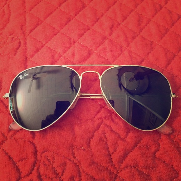 Ray Ban 3025 gold 52mm small framed aviators