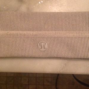 Gray + White lululemon headband thick with grips