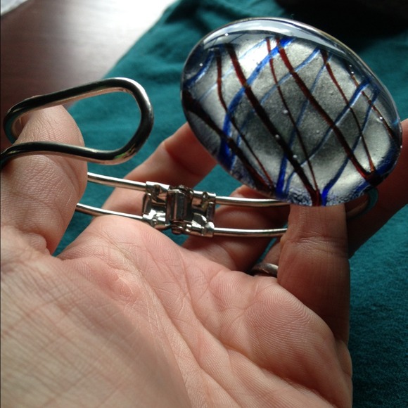 Blown Glass Bracelet - Picture 2 of 3