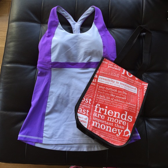 Lululemon tank racerback with shelf bra