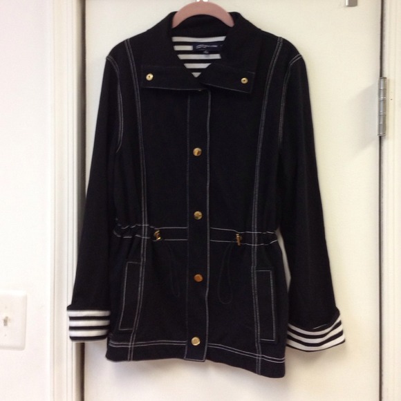 comfy sweatshirt jacket, snap fronts cinched waist