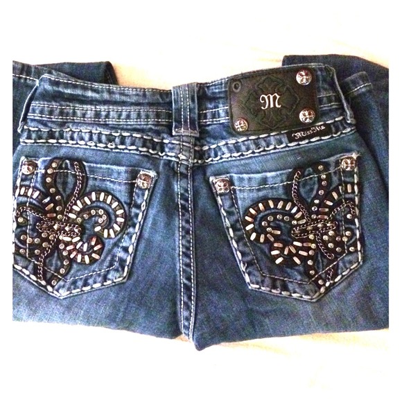 Miss me Jean size 24 in very good condition.
