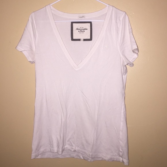White tee