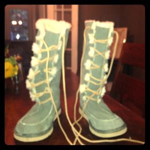 Green lace up Ugg Boots