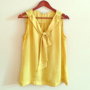 mustard yellow bow blouse 🐱