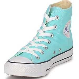 Tiffany blue Converse