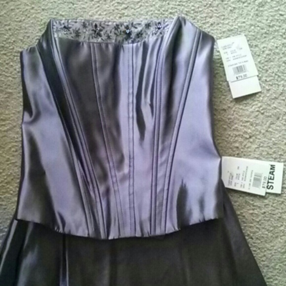 Lavender Taffeta Gown/Dress Bundle 💜 - Picture 4 of 4