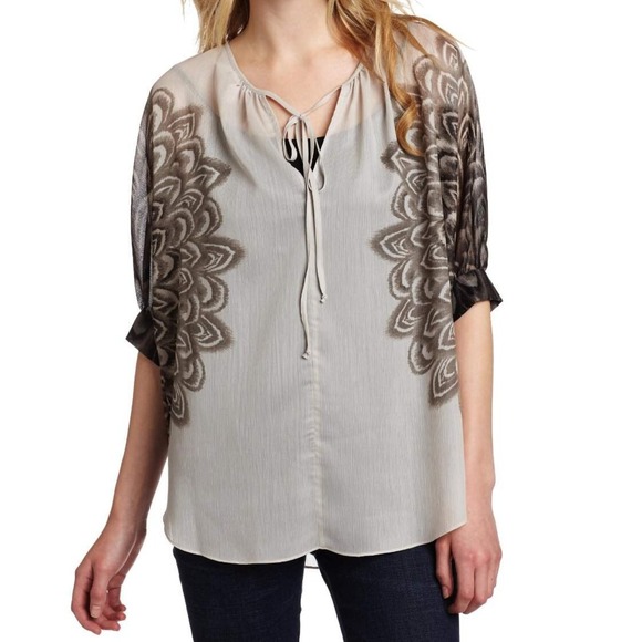 BCBGMaxAzria Tops - BCBGMAXAZRIA Top