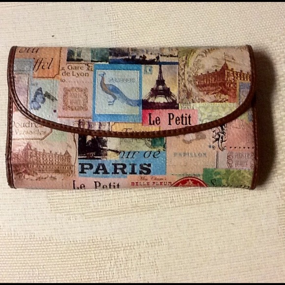 Relic Paris Print Wallet - In Good Condition