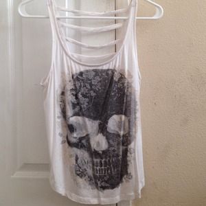 Skull top