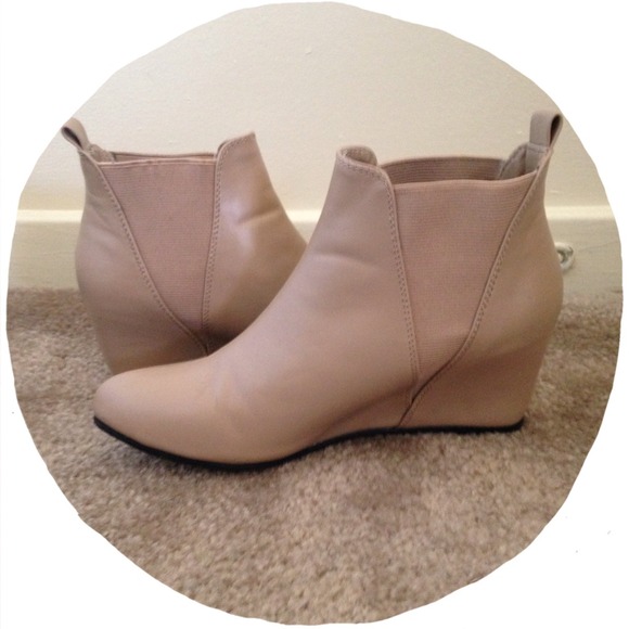 tan wedge booties