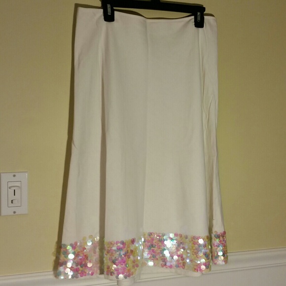 White linen midi skirt
