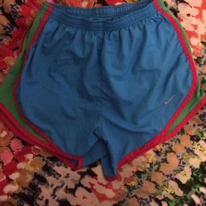 Nike dri-fit shorts size small