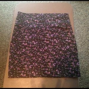 Body-con Floral skirt