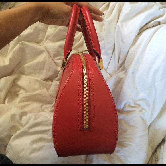 Louis Vuitton Jasmin red epi handbag - Picture 2 of 4