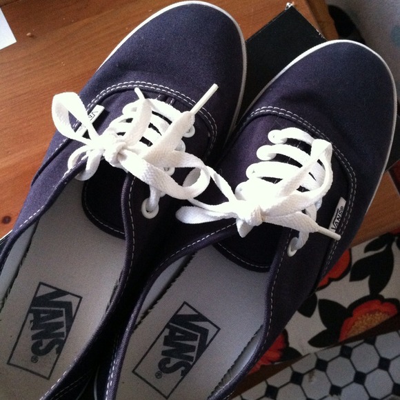 navy blue Vans! size 7.5