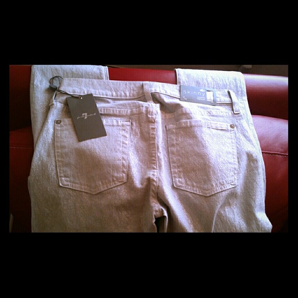 7 for all mankind