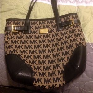 Michael Kors purse