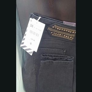 ZARA TRAULIFIC JEANS