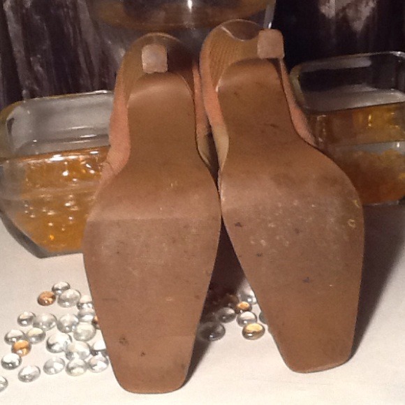 FLASH SALE! Corduroy Ankle Boots - Picture 4 of 4