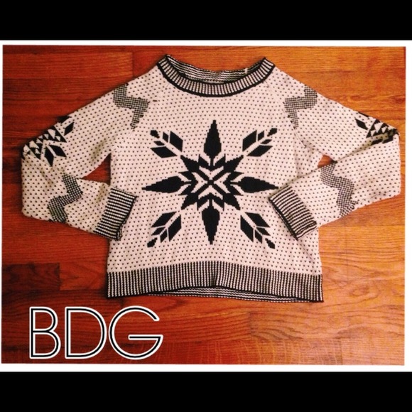 ❗️RESERVED❗️UO BDG Snowflake Sweater❄️