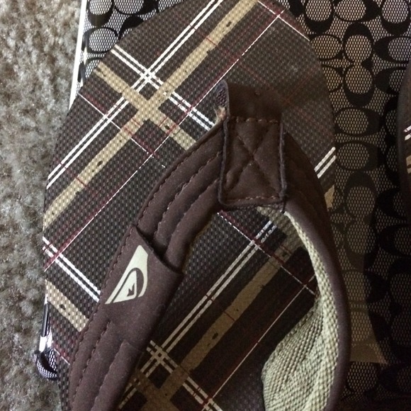 👏👏sold👏👏Brown boys flip flops - Picture 2 of 4