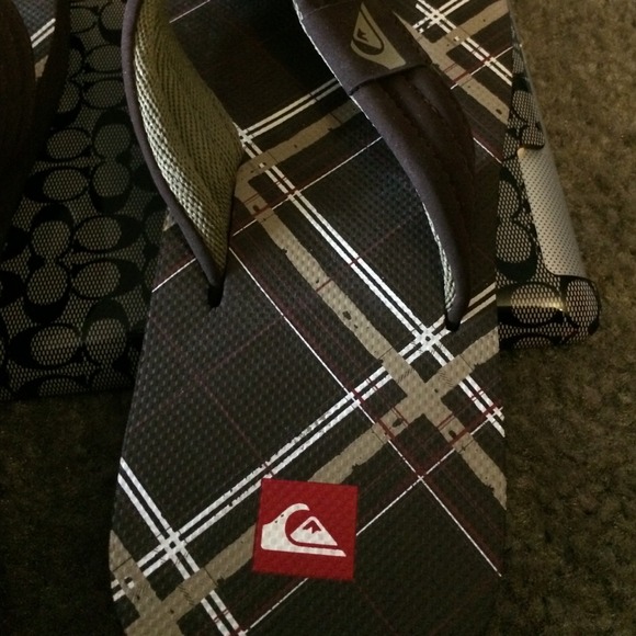 👏👏sold👏👏Brown boys flip flops - Picture 4 of 4