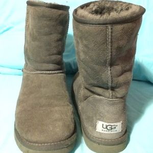 Gray short UGG boots