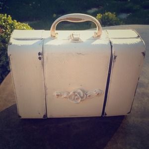 Vintage Makeup Train Case