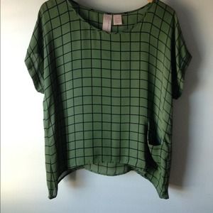 ❌SOLD ❌Oversized silk gridded blouse