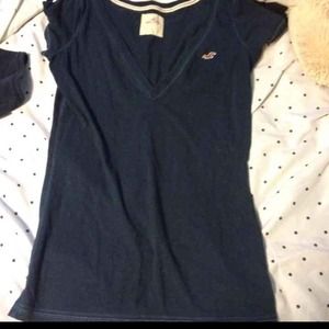 Hollister v-neck