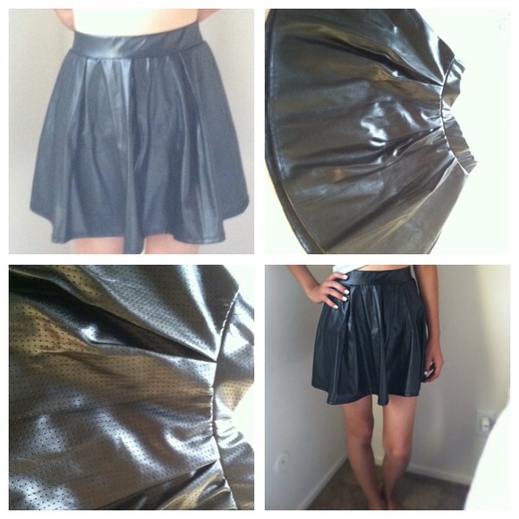 skater skirt name ur price higher then 10$