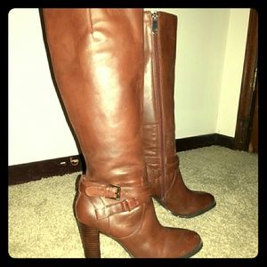 Gorgeous brown boots! Lightly worn, maybe twice