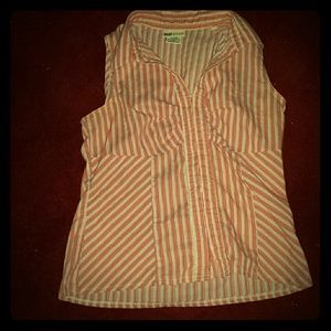 Sleeveless fitted top