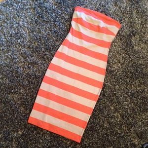 ONE HOUR SALE Bebe striped dress