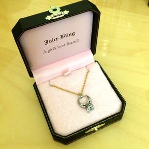 Juicy Couture Diamond Ring necklace 💎