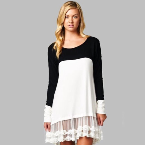 ❤️SOLD OUT❤️White Black Lace Crochet Dress Tunic💋 - Picture 2 of 3