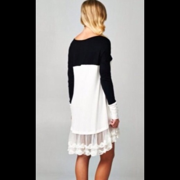 ❤️SOLD OUT❤️White Black Lace Crochet Dress Tunic💋 - Picture 3 of 3